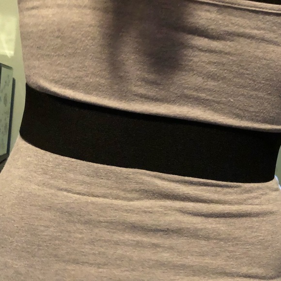 Vintage Black Elastic Stretch Belt with Gold Hook - Picture 7 of 7